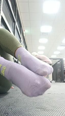  : 給戀足癖，原味襪可私