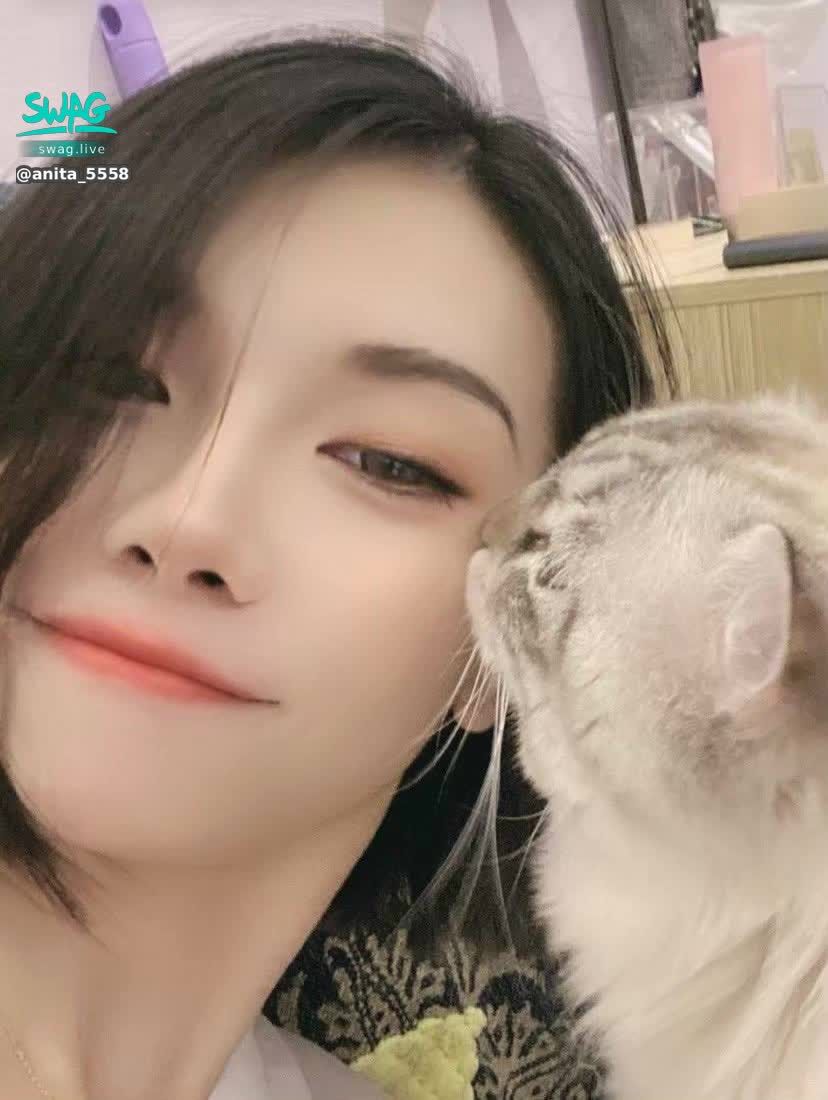 anita_5558 : 超級可愛的喵喵🐈我的右臉還有空位 你可以也親一下嗎💋
#sexy #性感 #騷 #露臉 #巨乳 #長腿 #翹屁股 #約會 #淫蕩 #露出