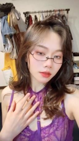 222_rabbit : 💜
想要完整15秒影片
私訊傳💜