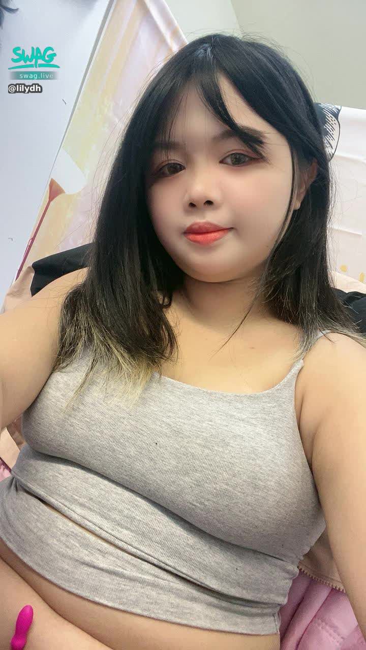 lilydh : 感覺好舒服但是沒有人陪我一起壞壞這麼會更舒服