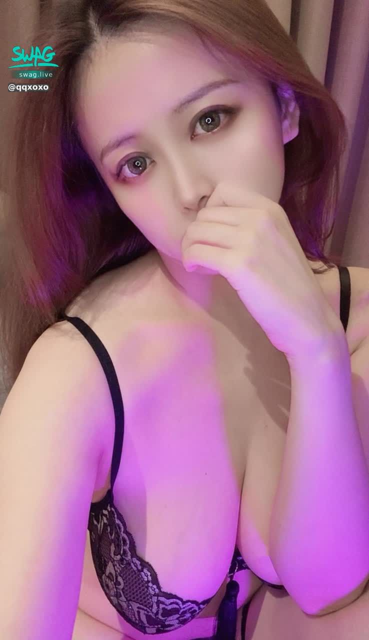 qqxoxo : 2/23 (日）22：00 G奶女友😳

50w 性感誘惑🌶️

#主題直播 #巨乳 #QQ #G奶