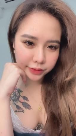 may_yy : Babe
哥哥過來給麥香親一口💋