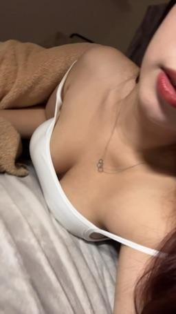 likeclaire : (///▽///)發一下艾莉的大餒餒～好久沒給你們小福利了🥵🥵