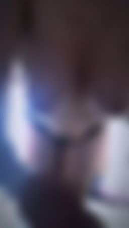 julielove : he pull my nipples 