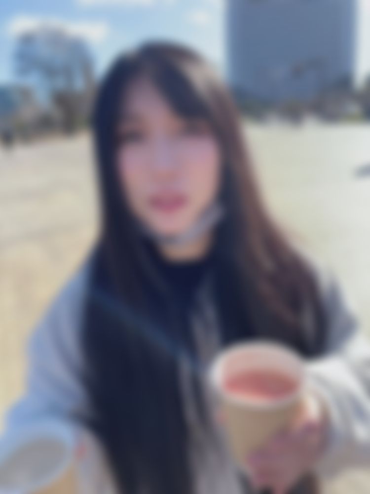 chiori_chan : 酒を頼んじゃった!!甘酒!!!
イチゴのと。。。普通の!!!