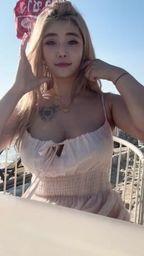 alice_life : 一直猶豫要不要在泰國海邊餐廳中裸露?