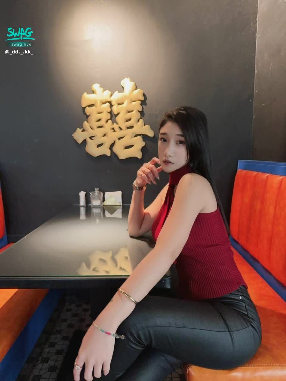 _dd._.kk_ : 挑了半天 怎麼一張比一張好看
#sexy #性感 #生活 #騷 #全swag顏值最高
