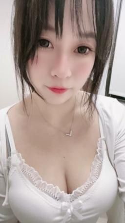 kellylady : 啾～今天謝謝你們的陪伴
明天有一小時閃播 記得來看唷🫦