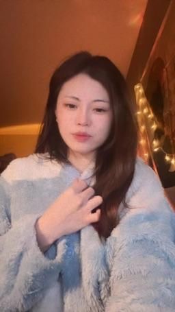 lornavsvs : Babe喜歡大奶誘惑嗎😝🤪🤪