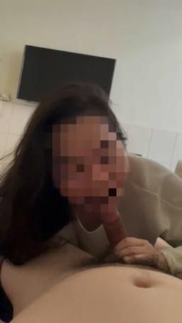 ez696969 : 從不會到會的口交小隻馬