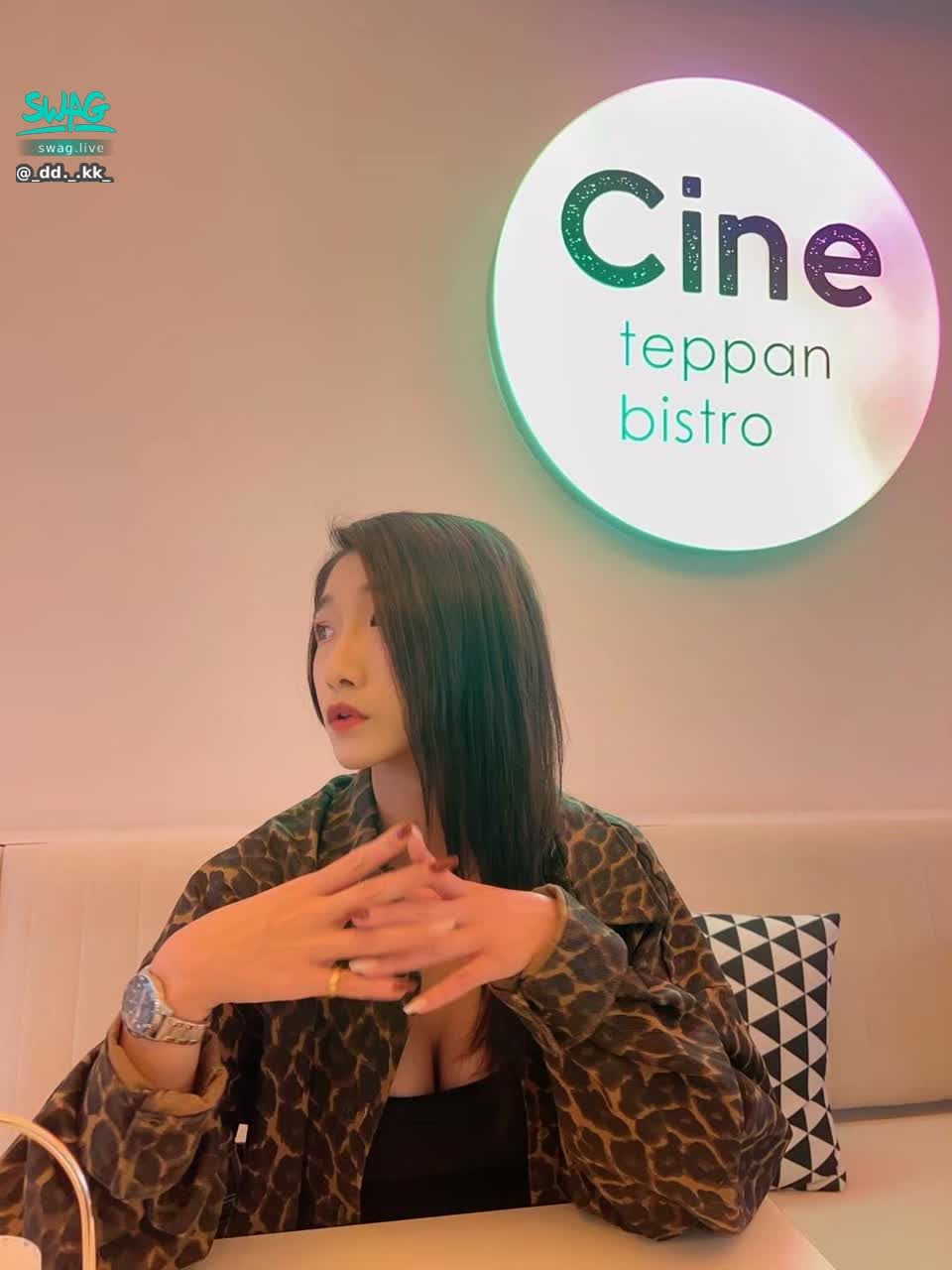 _dd._.kk_ : 每個女孩都是一幅畫 獨特而美麗~~
#sexy #性感 #生活 #騷 #奶