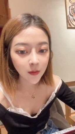 vessea : 有沒有人跟甜甜一樣~愛吃壽司Babe