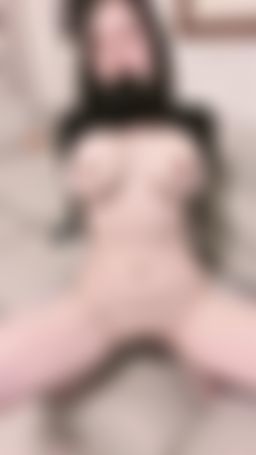 codyyuyan : 🔥低鑽60解鎖三點全露🔥咬衣服女上搖超色，還忍不住摳摳噎