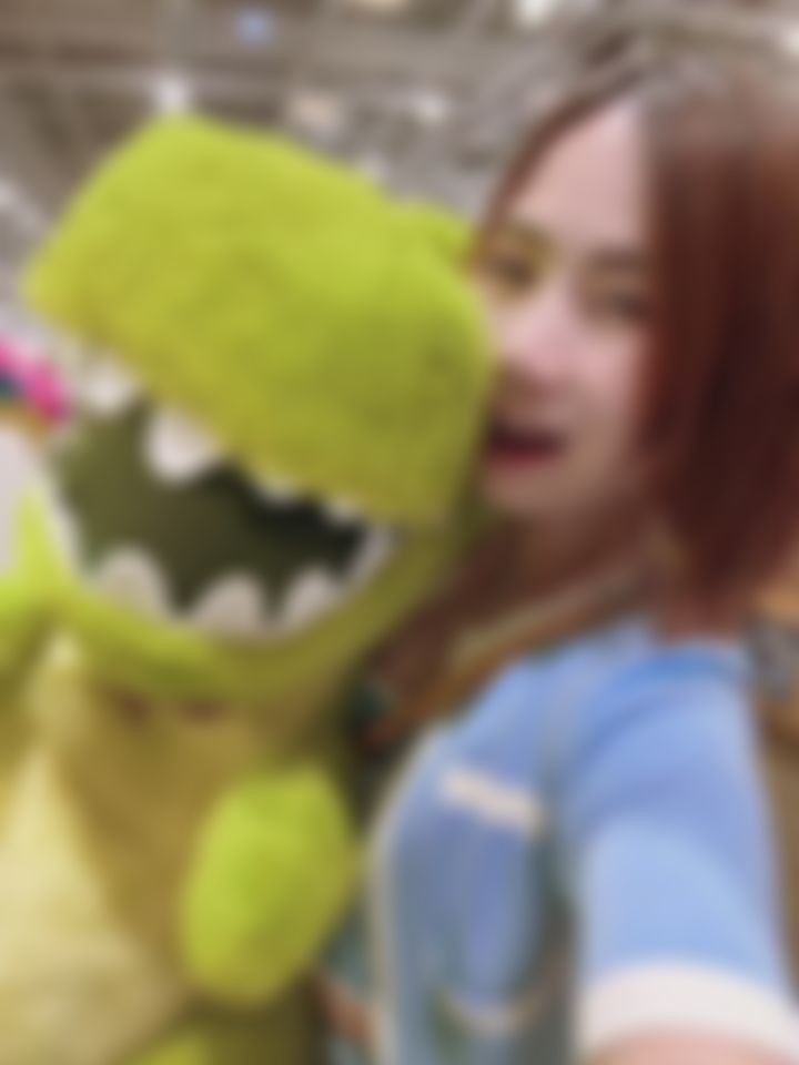 pizza_0705 : 好可愛的大恐龍❤喜歡童心未泯的美樂嗎🤣快點私訊帶我出去玩~~
#sexy #性感 #生活 #露臉 #日常 #約會 #可愛 #全swag顏值最高