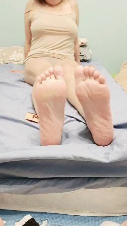 383838moni : 腳底板 戀足 美足