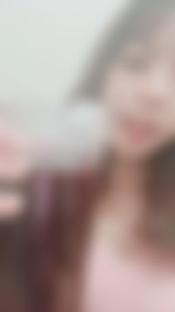 lovemeredith : 我喝桑椹汁，含花青素，補血，養顏美容，你也想跟我一樣嗎？