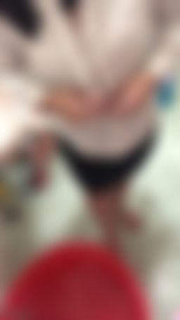 nightmoonm : 下班第一件事 脫衣洗澡囉