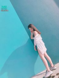 cherry020800 : 這天氣怎麼拍照都好看❤有沒有人很會拍照的~請自告奮勇私訊我🥰約會時幫我拍好拍滿🤣 #性感 #sexy #生活 #日常 #約會 #露臉 #長腿 #白白嫩嫩 #私訊 #腿