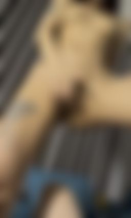 chan0537 : 回覆訊息取得完整版本：站起來向那人噴水！來跟我做愛吧🤤