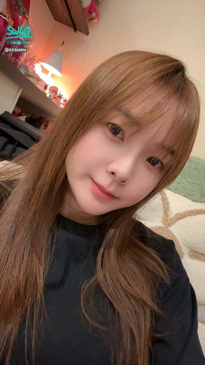 ccsusu : 好久不見♥️ 22：30 上播聊天唷