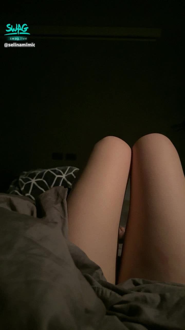 selinamimichen : 想被掰開舔舔🥵🫣