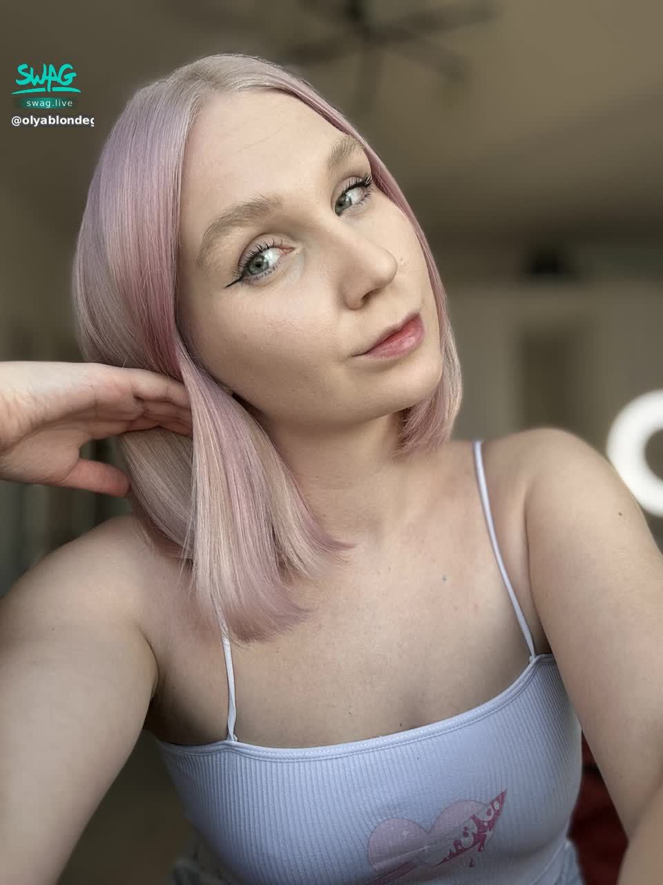 olyablondegirl : are you waiting for me online?