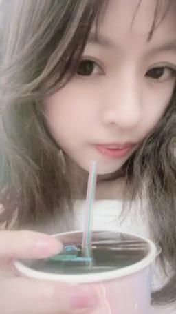 lovemeredith : 決明子紅茶不怎麼好喝，我自己煮的比較好喝，你要喝我煮的嗎？