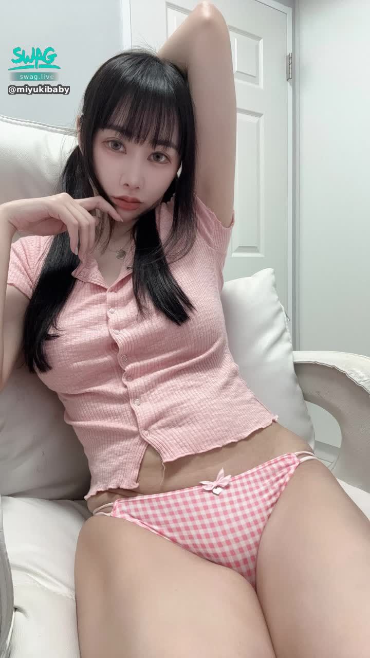 miyukibaby : 解鎖照片回覆就是隱藏版2部❤️😘🎀