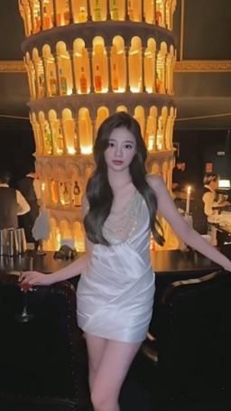 daisybaby : 猜猜我在哪？😍