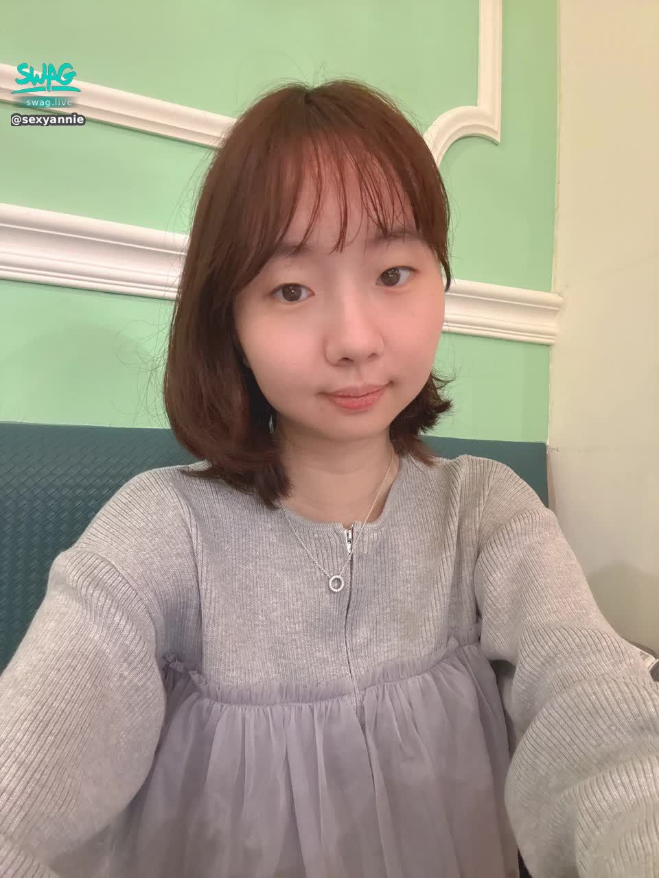 sexyannie : 大家午安～❤️
我是Annie安妮
個性有點反差
請多多追蹤👍