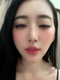 arielbb : ✨還在猶豫要約哪位主播嗎？
看長片就知道你想要的是誰😂
快去看愛子的長片，讓你知道誰最會噴💦

#看長片認識愛子
#純約會
#大尺度
#純約會特價中
#長腿
#愛子
#大奶
#潮吹女王
Babe
