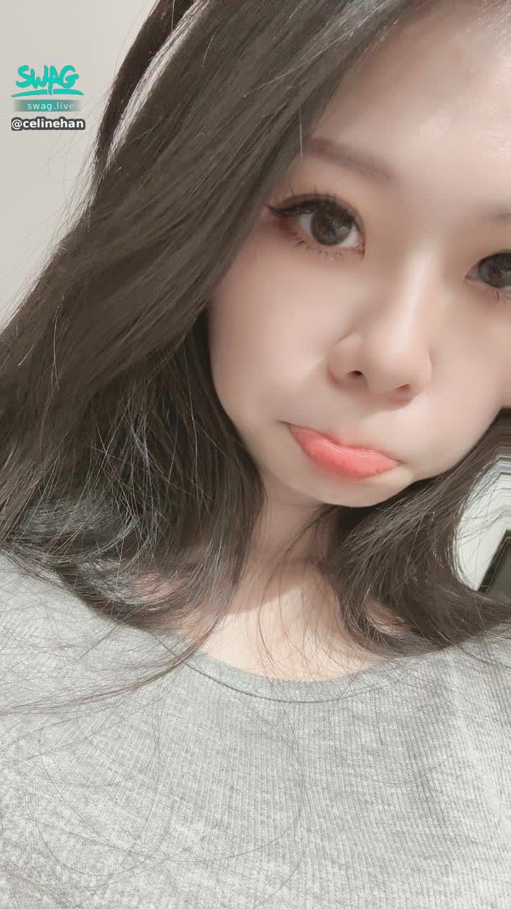 celinehan : 寶寶吃飽太累睡到現在，今天先休息好了🥹明天早起北上，讓哥哥等了大抱歉😞😞😞