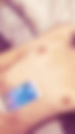 nanababe : 跟炮友打砲邊跟他女友電愛😈有什麼比這個更刺激？直接放聲叫給他女朋友聽，還問我高潮了沒？