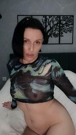 janettelux : hot mom