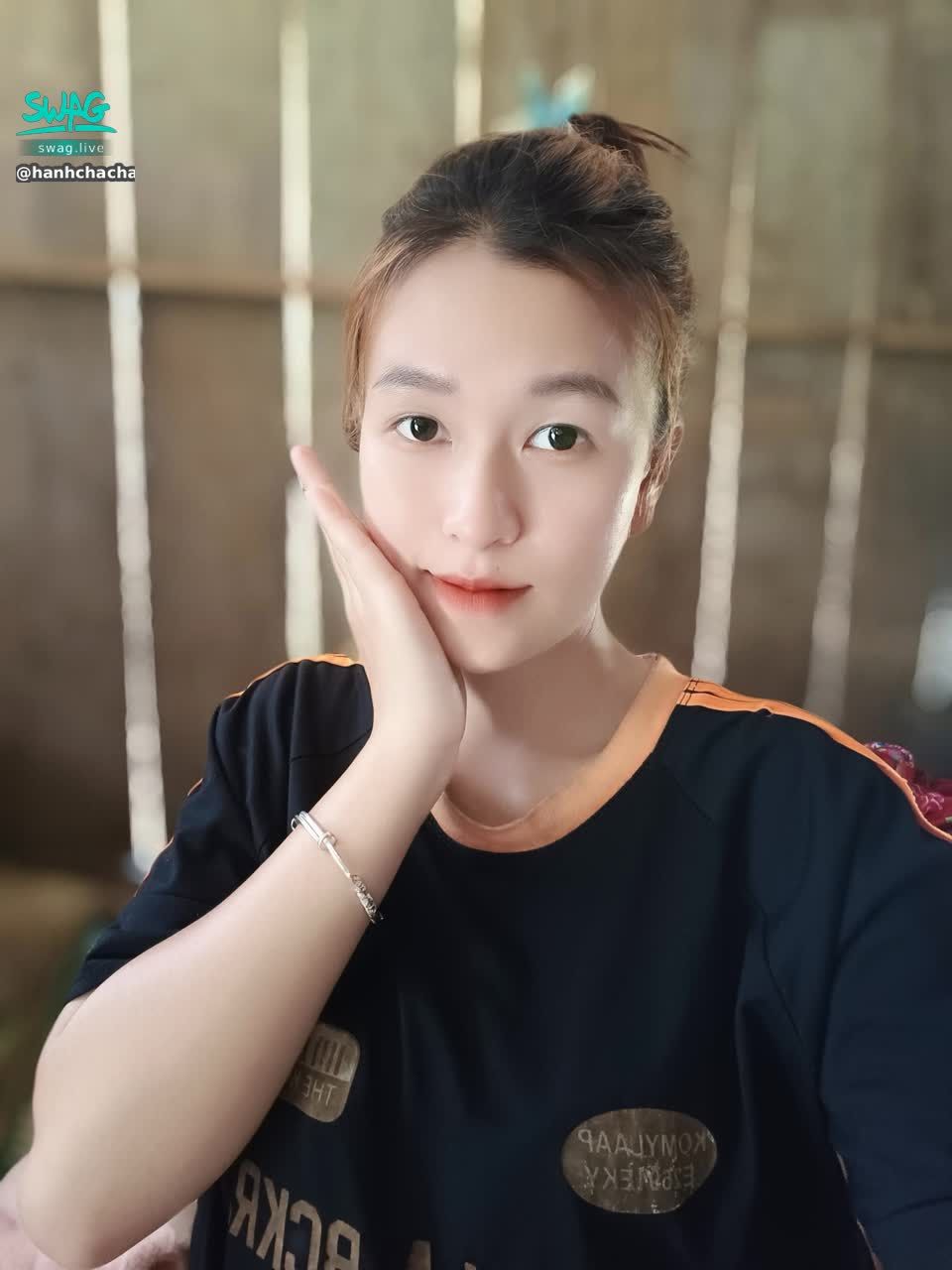 hanhchacha : tìm bạn chia sẻ nỗi buồn