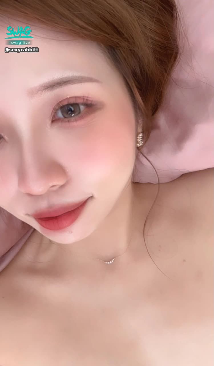 sexyrabbitt : 早安～開了一個IG帳號🫶🏻偶爾發發瑣碎的小事情♥️♥️歡迎哥哥們追蹤唷😍
✨私訊聊天以這裡為主 小盒子不回覆♥️