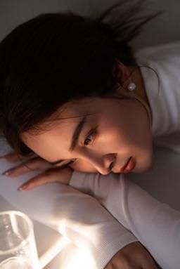 lucky_mz : 凌晨四点钟
我看到海棠花未眠
总觉得这时
你应该在我身边