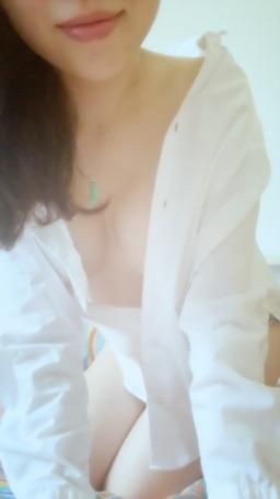 elsababy : Babe我餓了想吃肉棒！快來餵食我🫣
限動幫我解鎖起來💰然後私訊我和我一起體驗～～另一種舒服💦💦