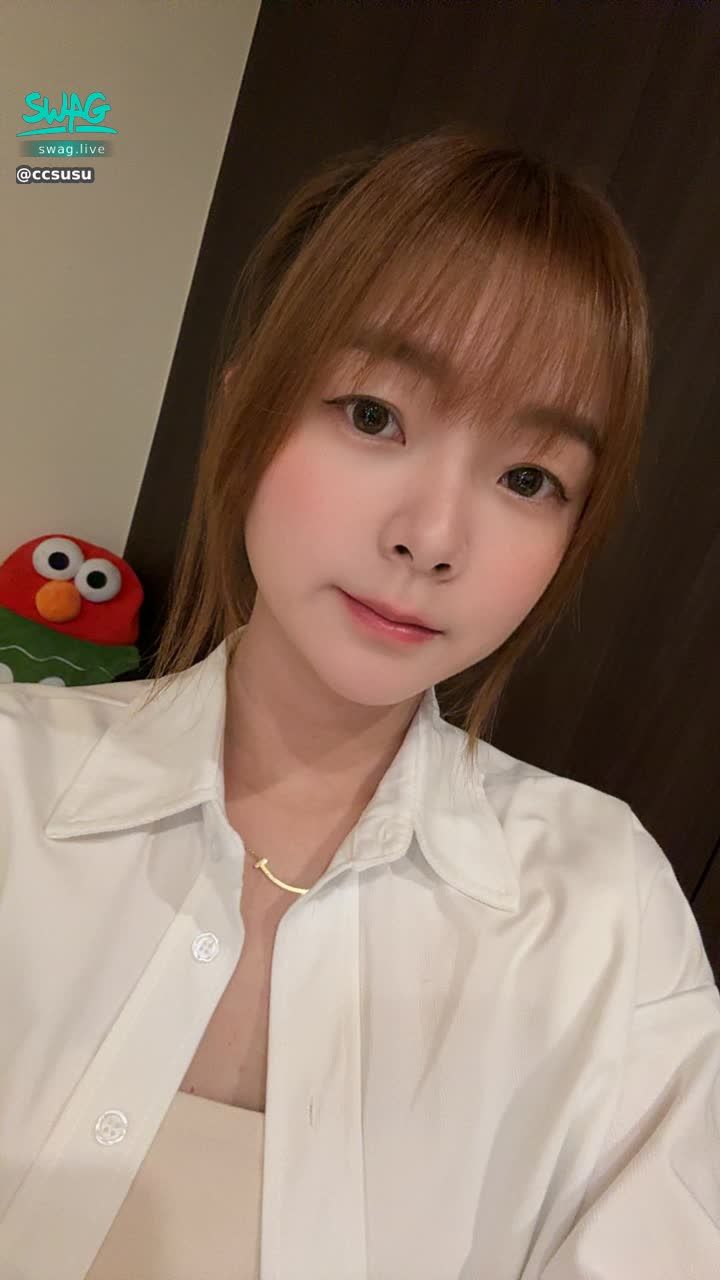 ccsusu : 今天回家看媽咪聊太久了
太晚就不上播哩♥️

明天再和大家見面😘