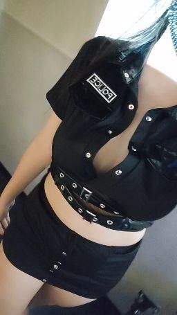 florababy : 哥哥在做什么😈