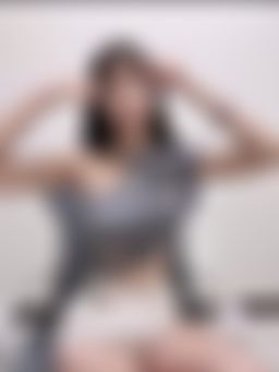 synus : 不知道我的奶奶可不可以乳交的起來🤭🤭還沒有嘗試過大尺片片現在只要兩個巧克力山🥰私訊兩個我愛安娜即可再送片片