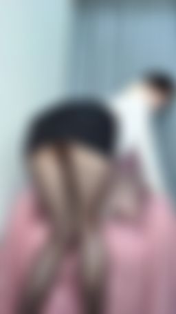 royababy : 🆕全新拍攝敲碗許久絲襪高跟OL系列‼️
你比較想用這個姿勢進來嗎

12顆紫黑鑽完整收藏30分鐘
本週限定而已喔😘下週調回15顆

一個飛吻禮物可以換3部私藏片呦😘😘😘
一人限領一次
其他私藏內容也都可以私訊詢問喔

@royababy   👈按下追蹤
 截圖已追蹤的畫面私訊「我要追你」❤️
 領露臉小女友私藏片

#露臉 #絲襪 #美腿