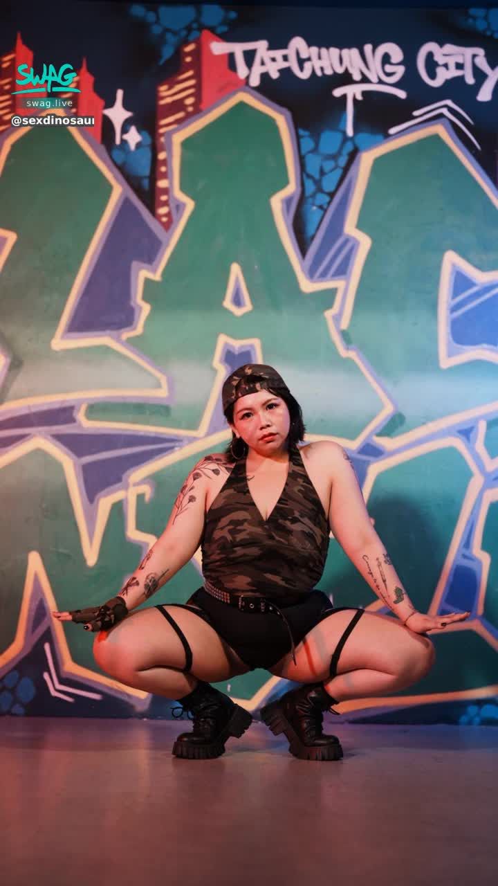 sexdinosaur : 若你有膽，我有姿態；若你有火，我來點燃。
#twerk #台中