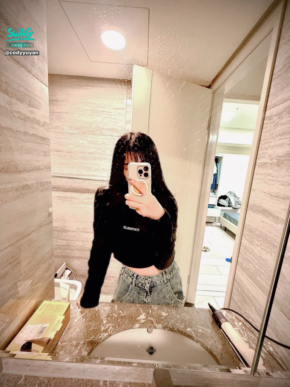 codyyuyan : 回覆此篇，說「想看露臉福利」就發給你❤️