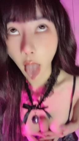 miyukibaby : 乳交誘惑🥵🥵把你夾射在我臉上奶上🥛💦❤️‍🔥