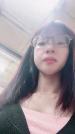 lovemeredith : 等我的晚餐，你猜的出我吃什麼，就免鑽吃飯聊天呦