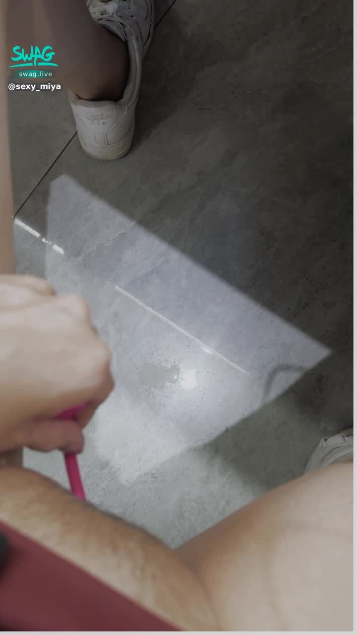 sexy_miya : Babe Private message the counter and spray it to see how I wet the floor 💦💦

First time I was fucked to the point of squirting at the counter 🙈🙈

So embarrassing but so exciting 🔥🔥

Private message slowly reply 💓💓 I seldom use my cell phone when I get home now 🥹🥹