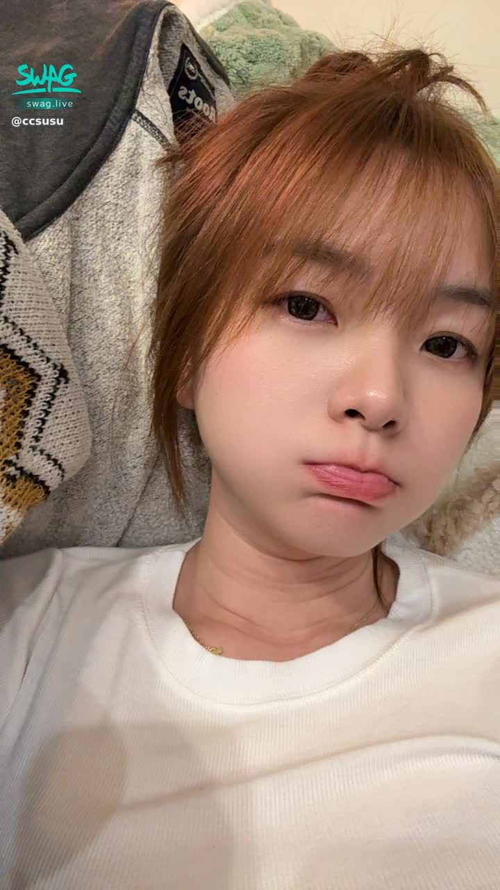 ccsusu : 頭太痛了 吃止痛藥還是痛⋯ 今天休播🥹
