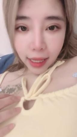 alice_life : 好想吃雞巴，我這個舌頭可以嗎？