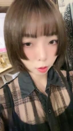 mao_oo : Babe晚點上>< 粉色海景套房來辣
